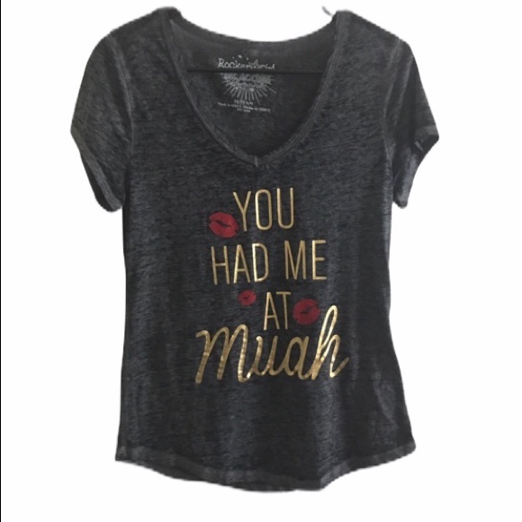 Rocker Girl Sz M Juniors T-Shirt V-Neck Dark Gray NWOT “You had me at muah” - Picture 1 of 8